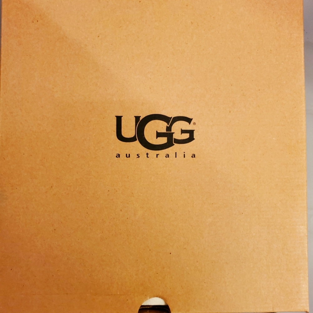 Uggs size 11 Carmel color
